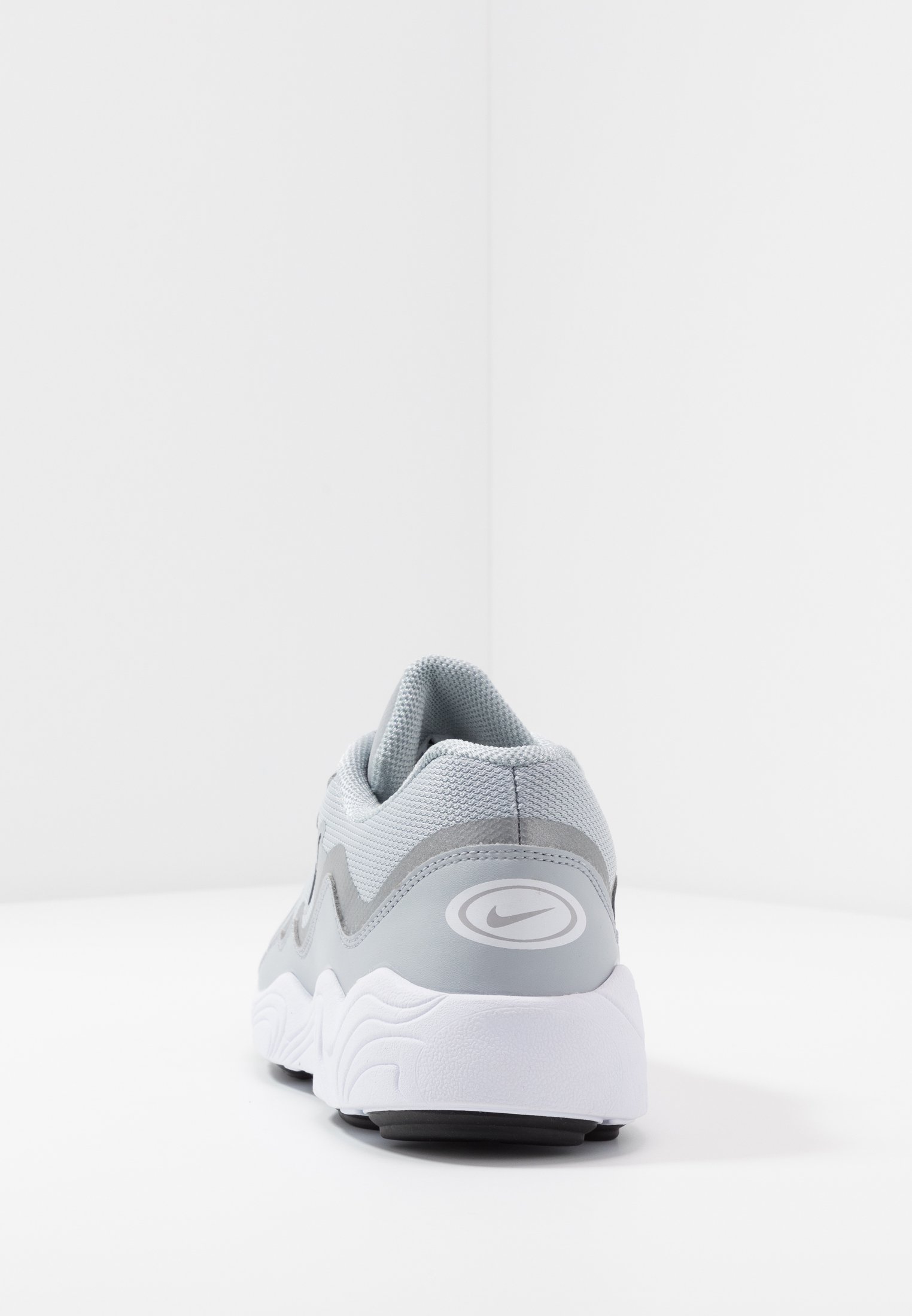 nike alpha lite grey