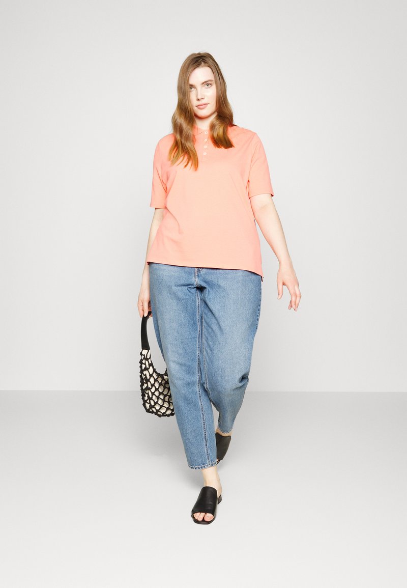 Levi's® Plus 80S MOM JEAN - Mom traperice - medium indigo worn in