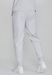 SIKSILK SMART - Träningsbyxor - light grey