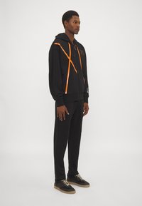 EA7 Emporio Armani - Zip-up sweatshirt - nero Thumbnail Image 1