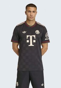 adidas Performance FC BAYERN 2025/2026 THIRD AUTHENTIC JERSEY - Jalgpalli jersey-särk - black/halo ivory
