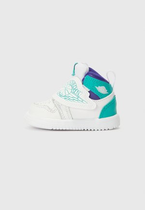 SKY 1 UNISEX - Baskets basses - white/grape ice/new emerald