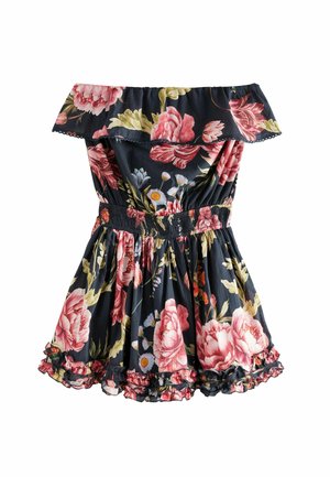 Off-shoulder kukkakuosi mekko tummansinisena, jossa on vaaleanpunaisia ja vihreitä kukkia. Rypytetty vyötärö, röyhelökaulus ja helma, kevyt kangas.