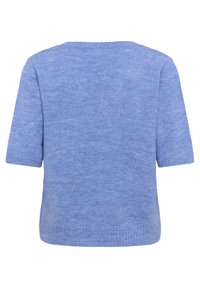 Lichtblauwe sweater met korte mouwen, voorzien van een ronde halslijn en een zachte, gestructureerde afwerking, met ribbels aan de zoom en manchetten.