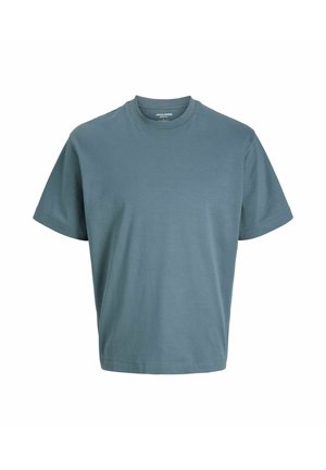 Effen T-shirt met korte mouwen en ronde hals in gedempte blauwe kleur, plat weergegeven zonder patronen of logo's op een witte achtergrond.