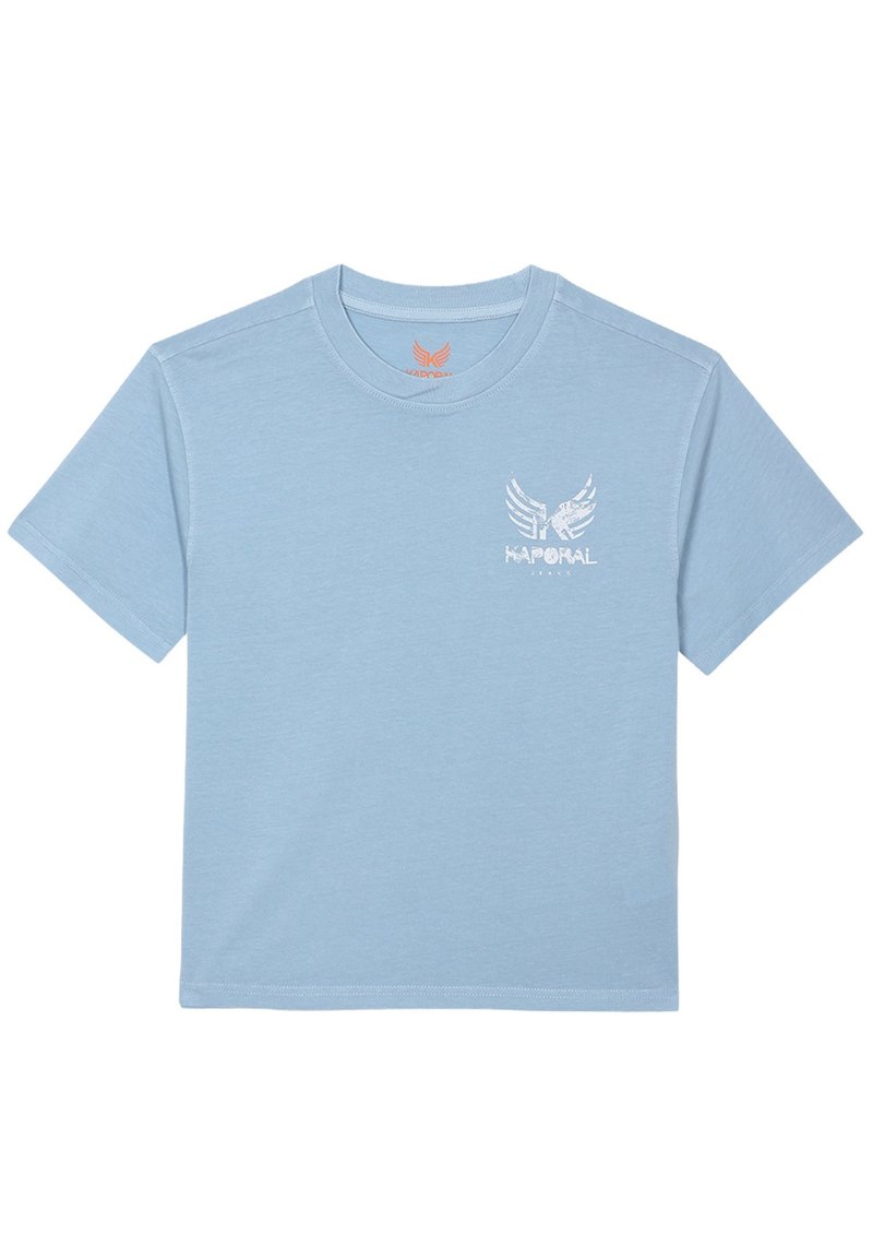 T-shirt bleu clair à manches courtes en coton, avec un design graphique blanc présentant des ailes et du texte sur le côté gauche de la poitrine. Encolure ronde.