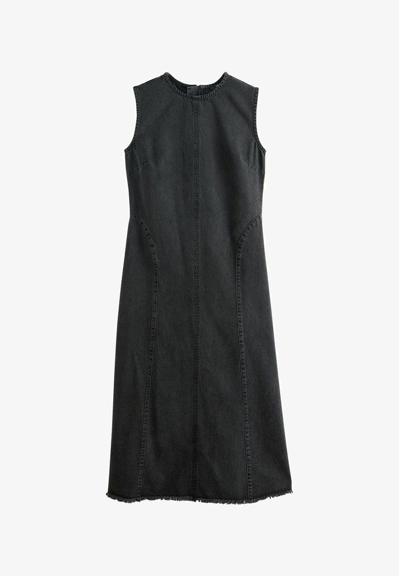 Robe midi en denim noir sans manches avec col rond, détails de coutures verticales et ourlet effiloché.