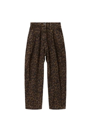 Højttaljede, tapered bukser med brunt og sort leopardmønster, frontknaplukning, sidelommer og bæltestropper.