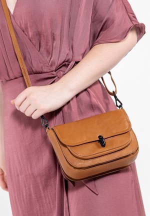 Aunts & Uncles MRS WAFFLE - Borsa a tracolla - caramel