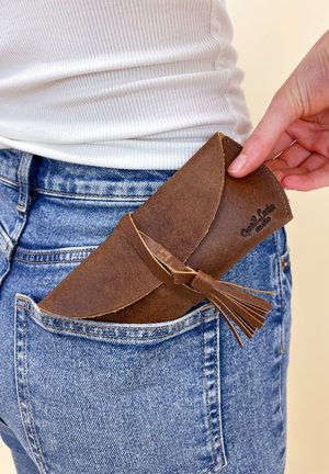 Gusti Leder VINCENT - Other accessories - braun