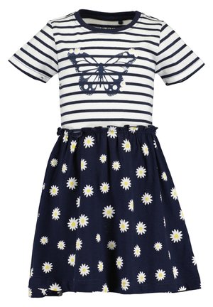 Stribet kjole med en sommerfuglegrafik på en hvid top, mørkeblå bund med hvide prydmælkebøtter, bomuldsstof, korte ærmer og elastisk talje.