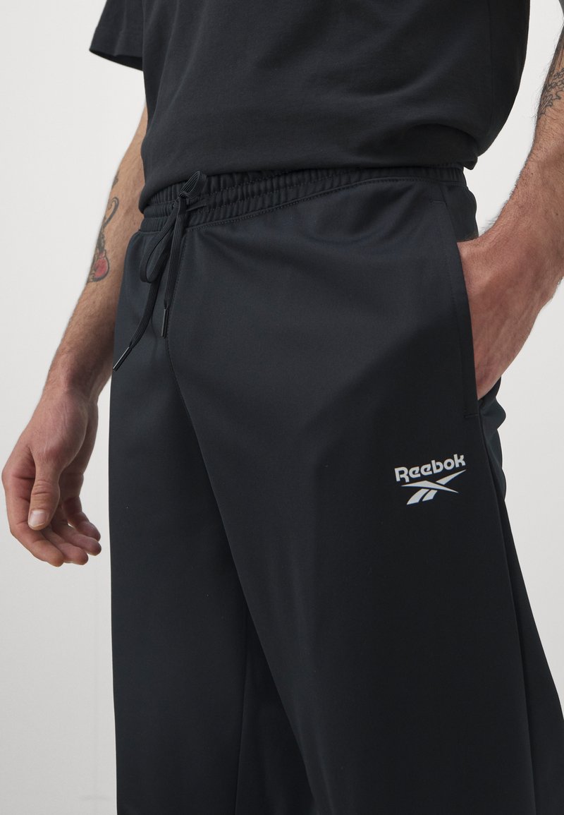 Pantaloni Reebok Adidas Tuta Nuova Collezione Tute Reebok Uomo