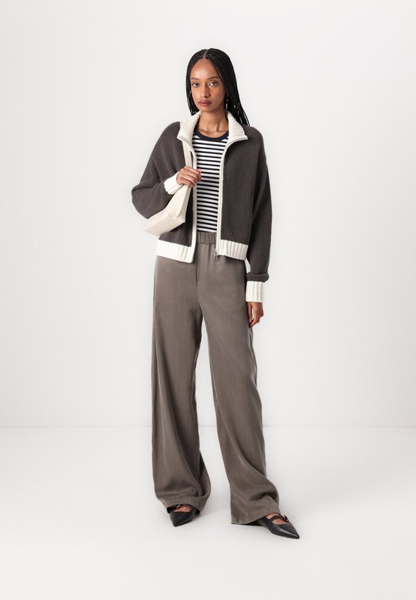 SALOU CARDIGAN - Cardigan - beluga4