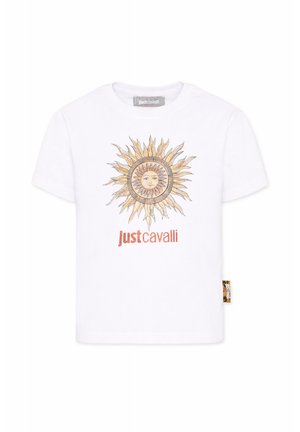 Maglietta bianca a maniche corte con una grafica centrale del sole con un volto e la scritta "Just Cavalli" sotto in arancione e rosso.