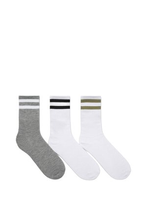 Tre paia di calzini da crew: uno grigio con righe bianche, uno bianco con righe nere e uno bianco con righe verde oliva. Misura in cotone.