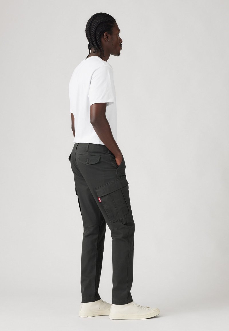 Buy Levi's Knit Jogger Pants In Grey | 6thStreet Kuwait
