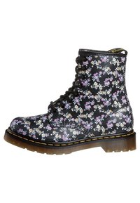 Svarta kängor med blommönster i rosa och gult, snörning, gummisula och gula sömmar.