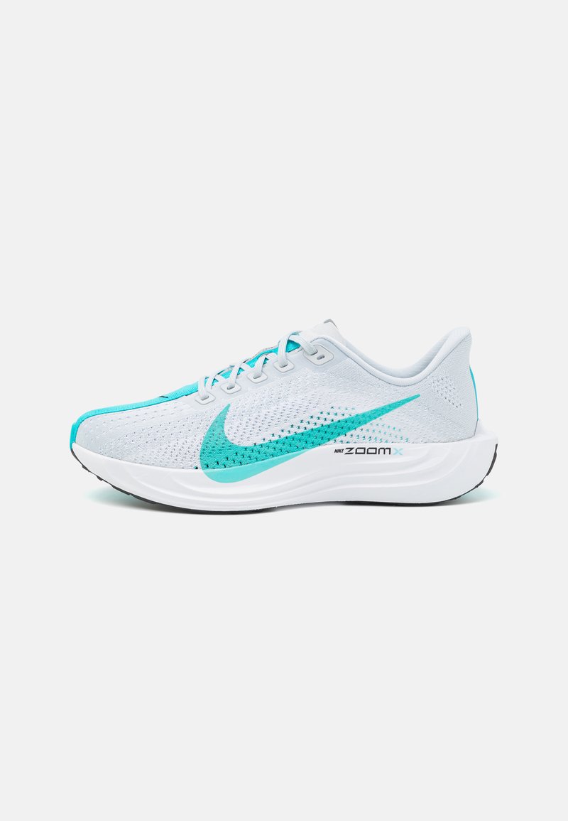 Nike Performance PEGASUS PLUS - Road running shoes - pure platinum/dusty cactus/white/black