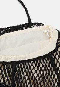 HVISK EDEN czarny