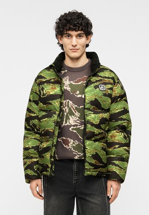 TIGER PUFFER - Chaqueta de invierno - green