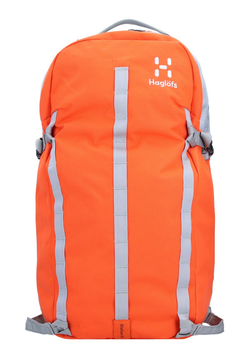 Oranger Rucksack aus strapazierfähigem Stoff, mit grauen Trägern, Logo und Seitentaschen. Schlichtes Design mit verstellbaren Schnallen.