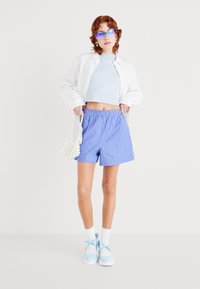 Gina Tricot Šortai - blue
