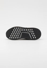 adidas Originals NMD R1 - Sneakers low - core black/silver metallic/chalk white