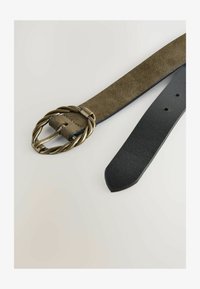 Atlasīts, khaki green