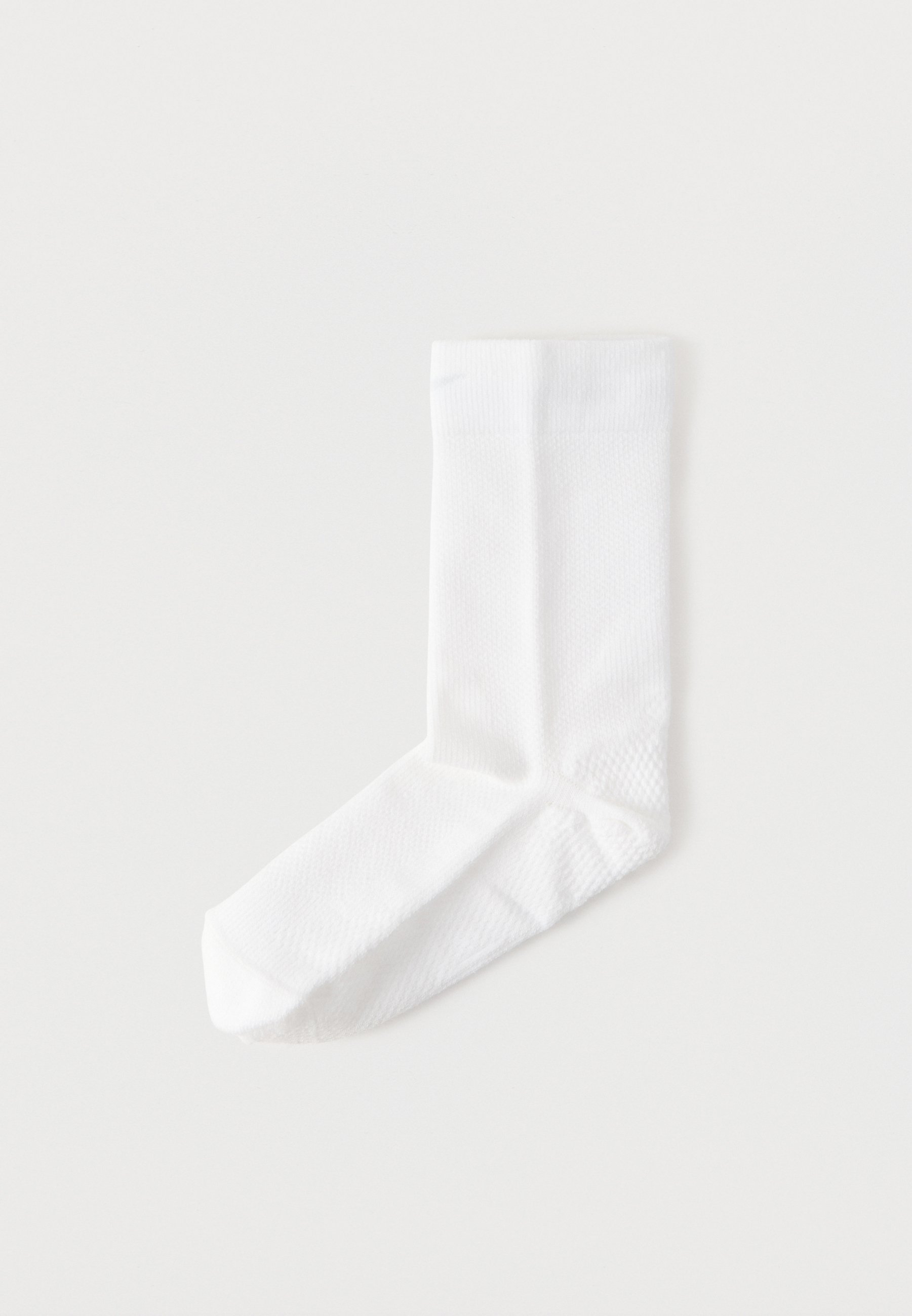 nike socks plain white