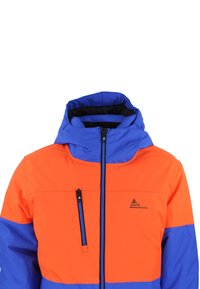 Färgblockerad jacka med orange och blå sektioner. Har en zippered bröstficka och en hög krage med justerbar huva. Slät textur.