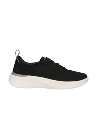Baskets en daim noir avec semelle blanche épaisse, lacets à l'avant, panneaux latéraux perforés et languette au talon.