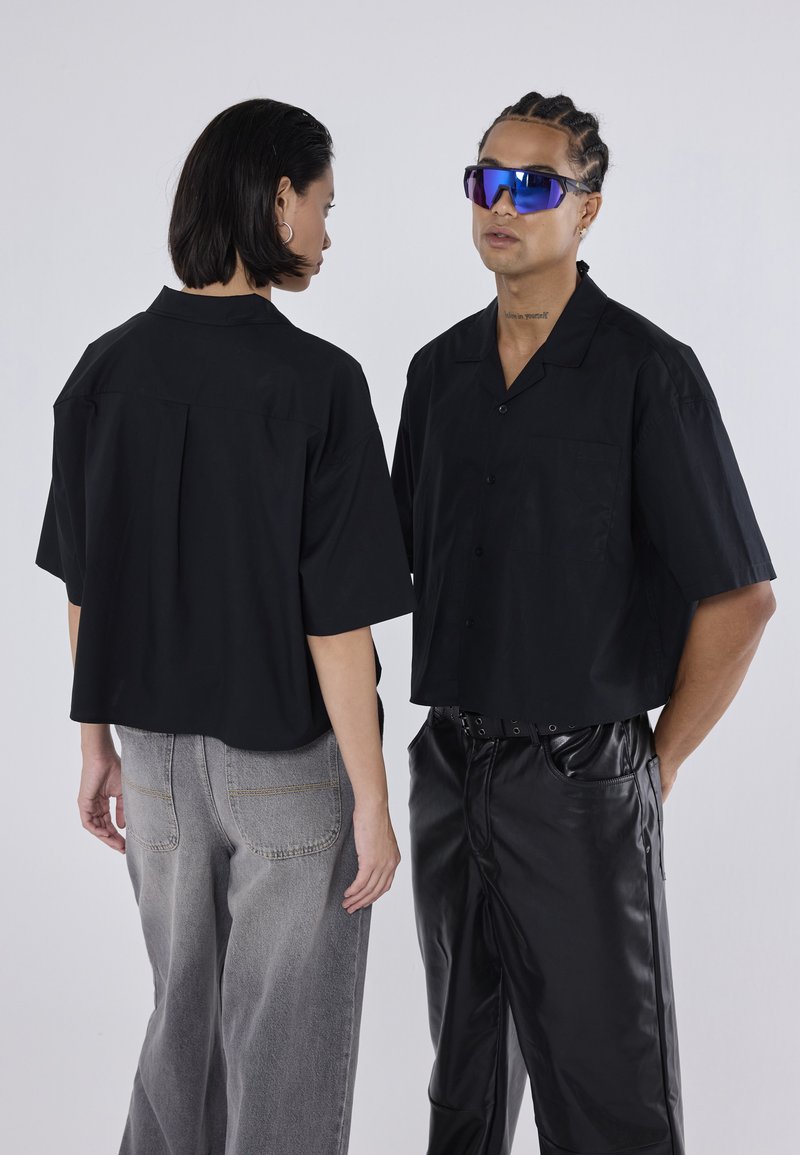 YOURTURN UNISEX - Košeľa - black