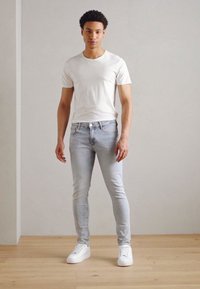 Thumbnail-Bild 2
