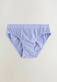 Sous-vêtements en coton violet clair avec une ceinture douce et de petits pois blancs imprimés sur tout le tissu. Conçus dans un style classique de slip.