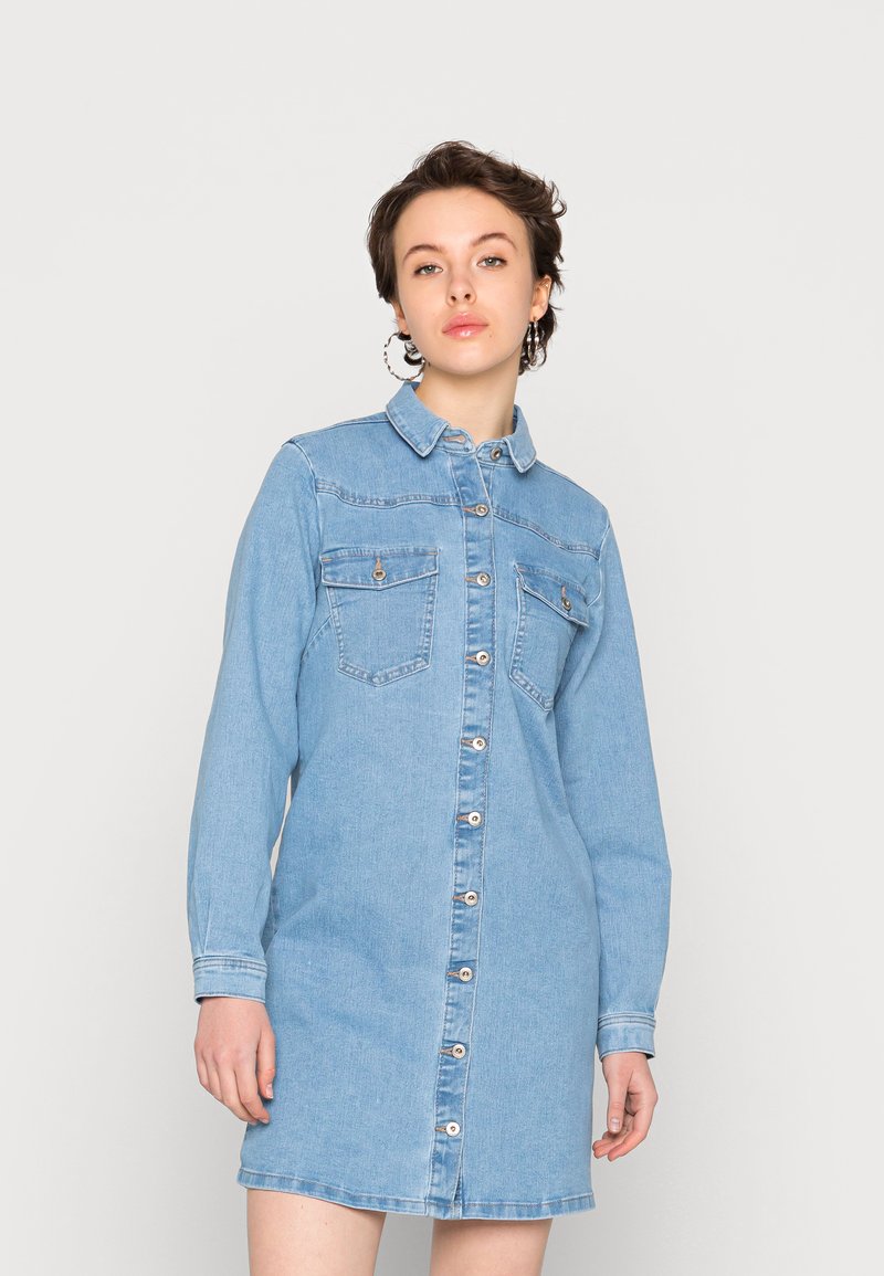 Pieces PCPERRY DRESS Denim dress light blue denim/lightblue denim