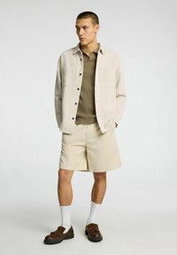 Thumbnail Image 2