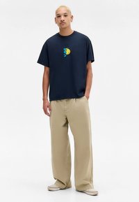 BDG Urban Outfitters LEMONADE - Apdrukāts T-krekls - black