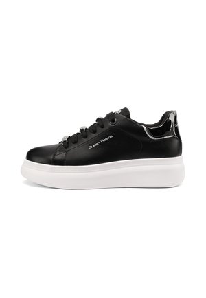 Queen Helena, X35-4 - Sneakers basse - nero