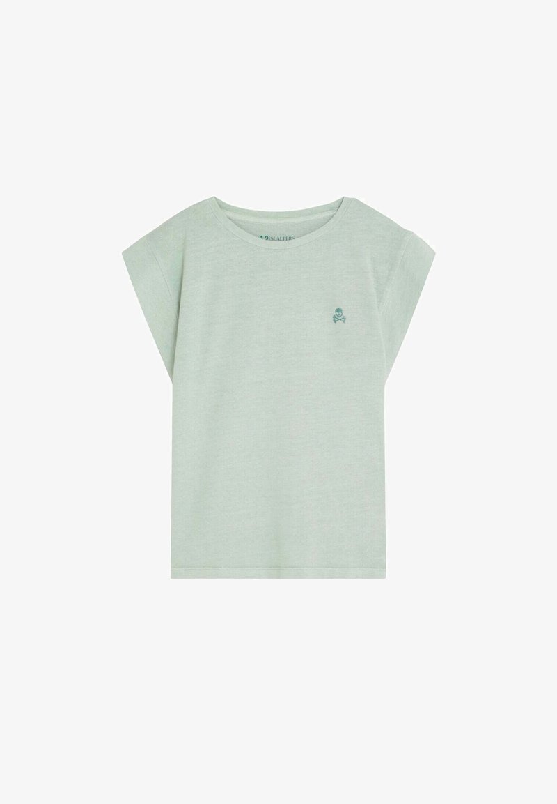 T-shirt vert clair à manches courtes avec col rond et petit logo tête de mort et os croisés sur le côté gauche de la poitrine.