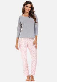 Nem kiválasztott, pink