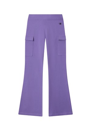 Paarse wijde broek met zijvakken en een klein zwart Champion-logo op de rechter voorheup.