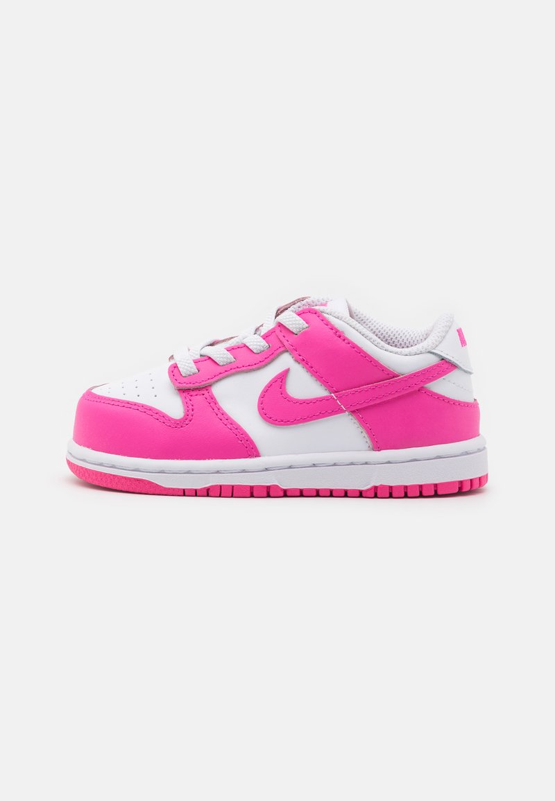 Nike Sportswear - DUNK UNISEX - Matalavartiset tennarit - white/laser fuchsia, Suurenna