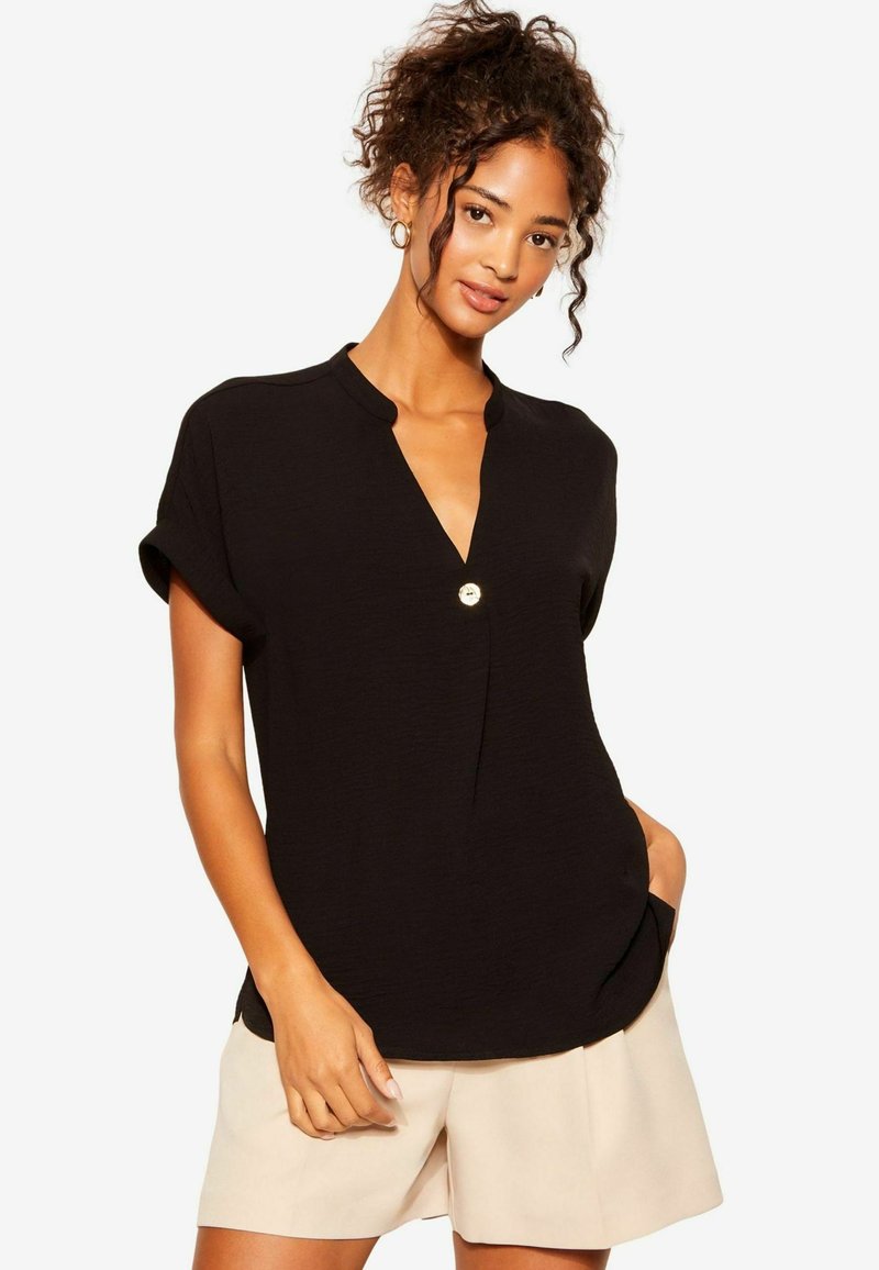 Friends Like These V NECK ROLL SLEEVE BUTTON - Blūze - black