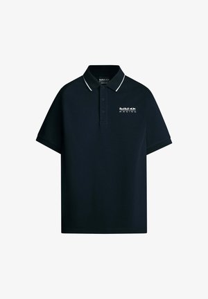 Tumesinine polo särk, mis on valmistatud tekstureeritud puuvillast, klassikalise krae, lühikeste varrukate ja valgete aktsentidega krael. Brändi logo on nähtaval.
