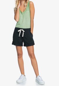 Roxy Short - anthracite
