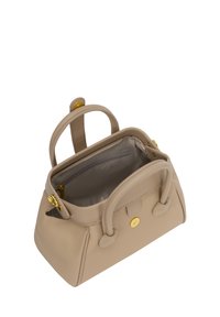 Beige læderhåndtaske med glat tekstur, dobbelte håndtag, guldfarvet hardware og et mønstret indre. Den åbne top afslører et rummeligt, foret rum.