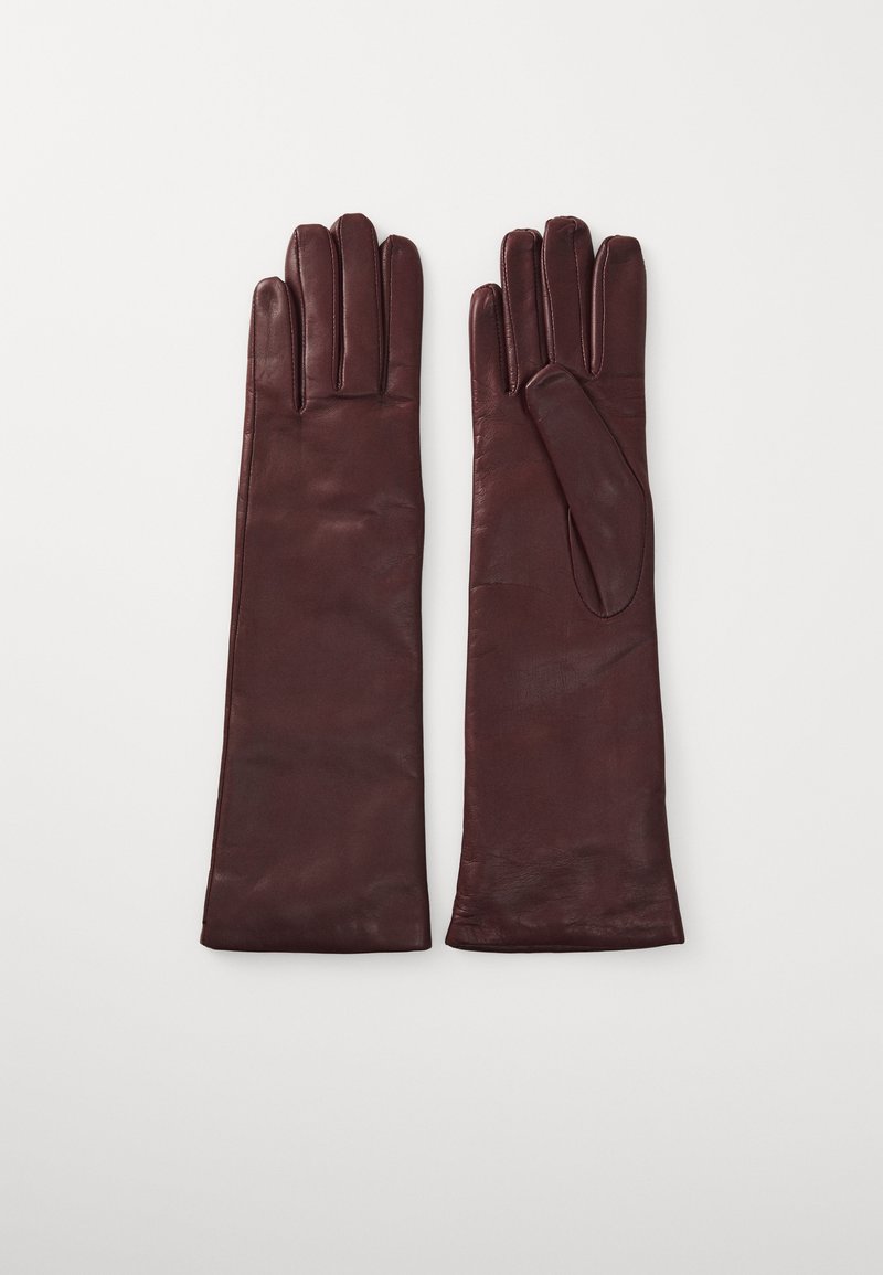 Lange burgunderfargede skinnhansker med en jevn tekstur og sydd detaljer, med fem fingre og en tettsittende design.