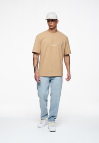 Pegador COLNE LOGO TEE - T-shirts med print - vintage washed espresso
