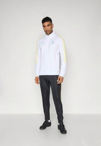 adidas Performance JUVENTUS 25/26 TIRO25 COMPETITION TRACK SUIT - Klubové oblečení - white
