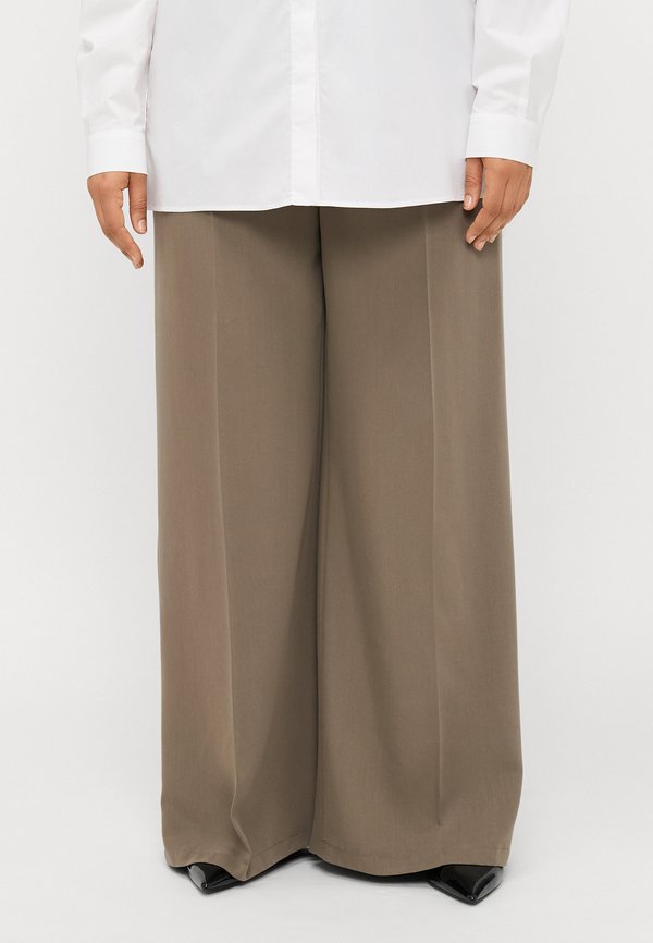 GIULIVA - Trousers - verde kaki